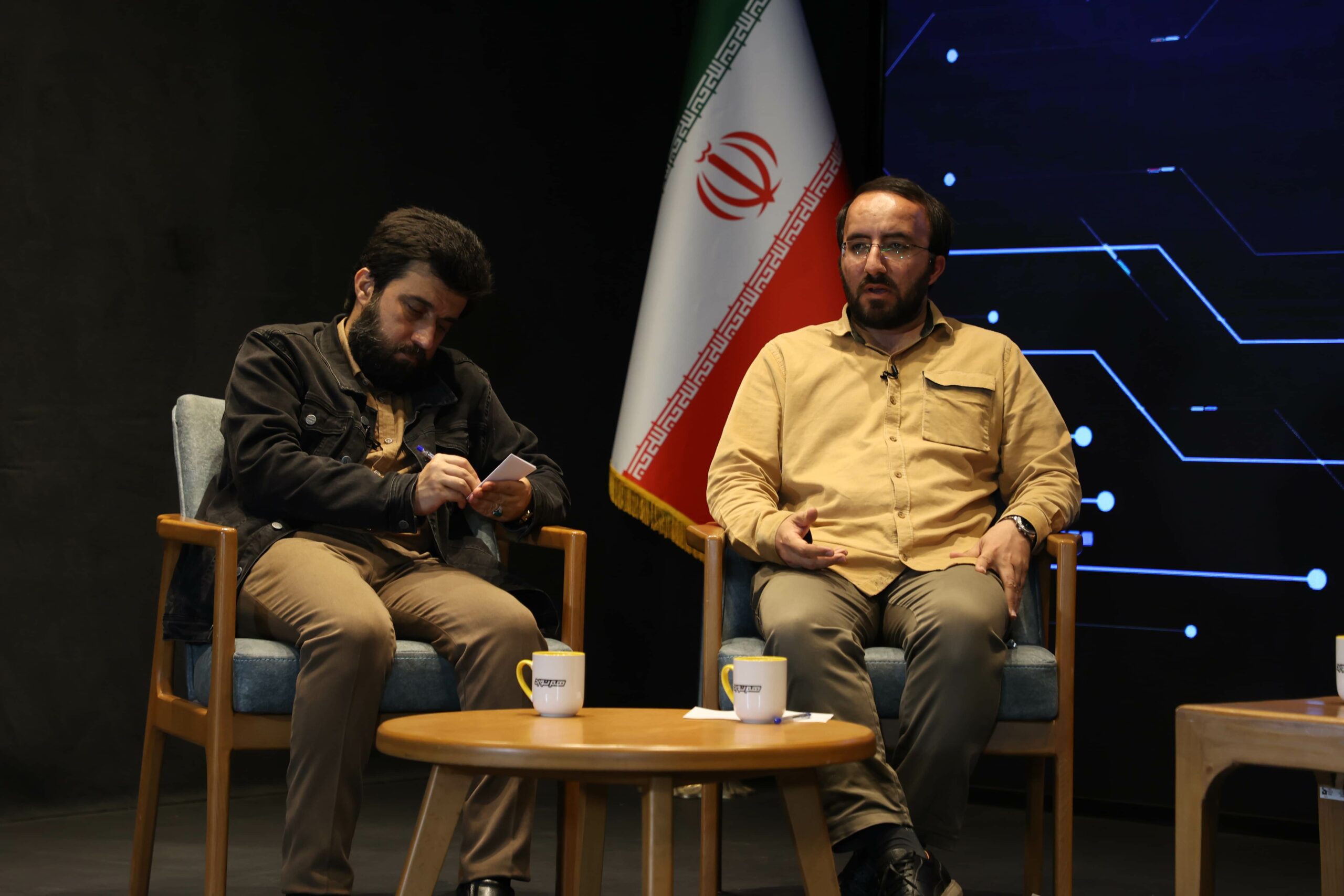 گزارش تصویری نشست اول هم‌نورد فصل دوم