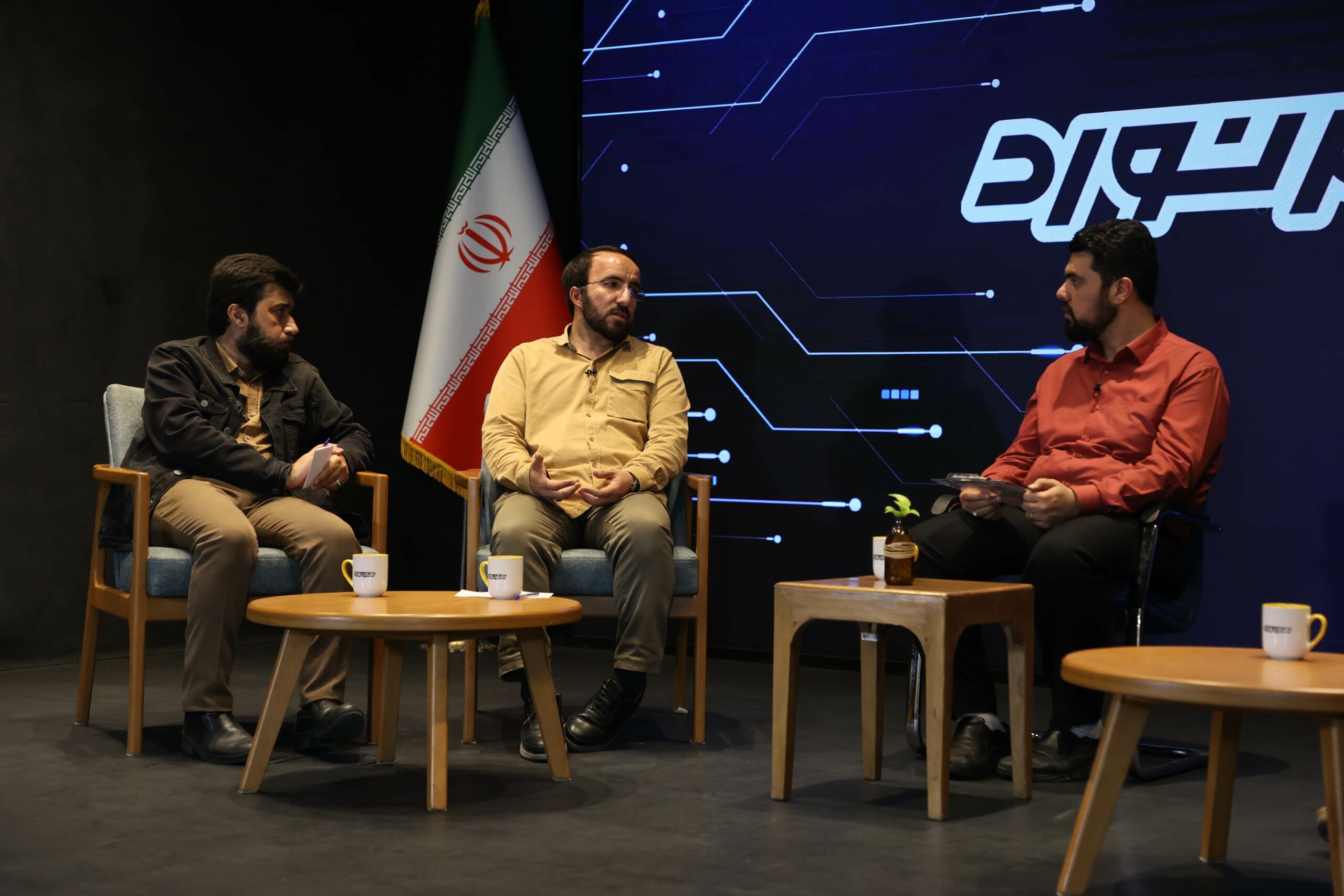 گزارش تصویری نشست اول هم‌نورد فصل دوم